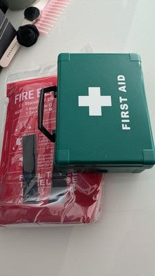 Fire blanket and first aid kit bundle – image 6